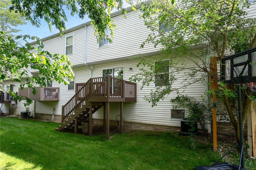206 Mountain Dr