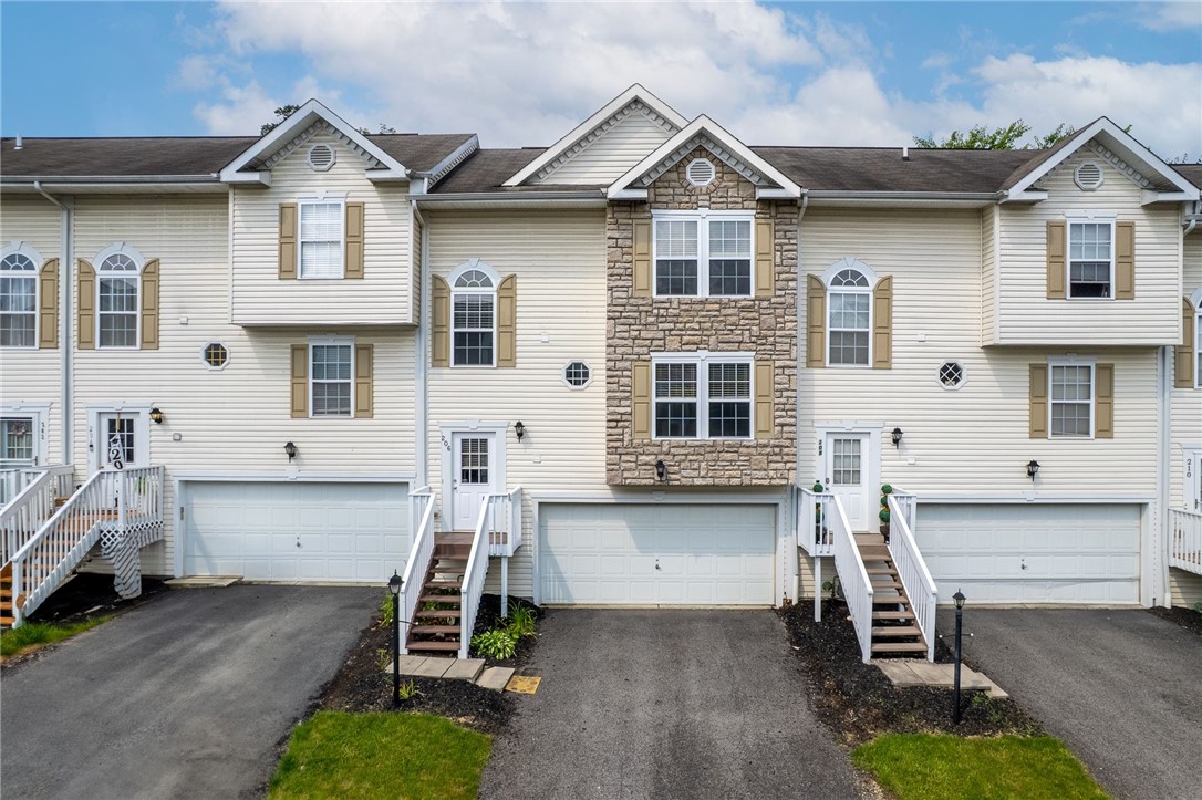 206 Mountain Dr