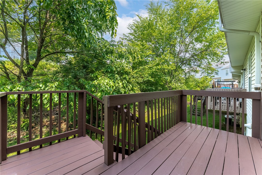 206 Mountain Dr