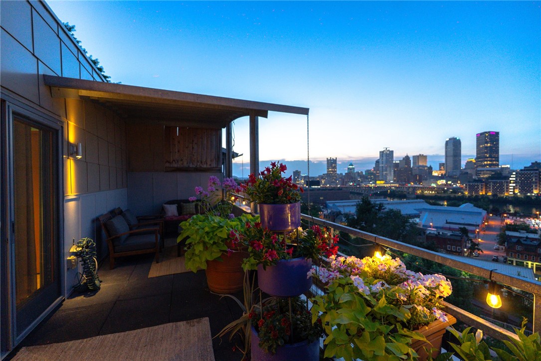 14 WINDOM HILL PLACE