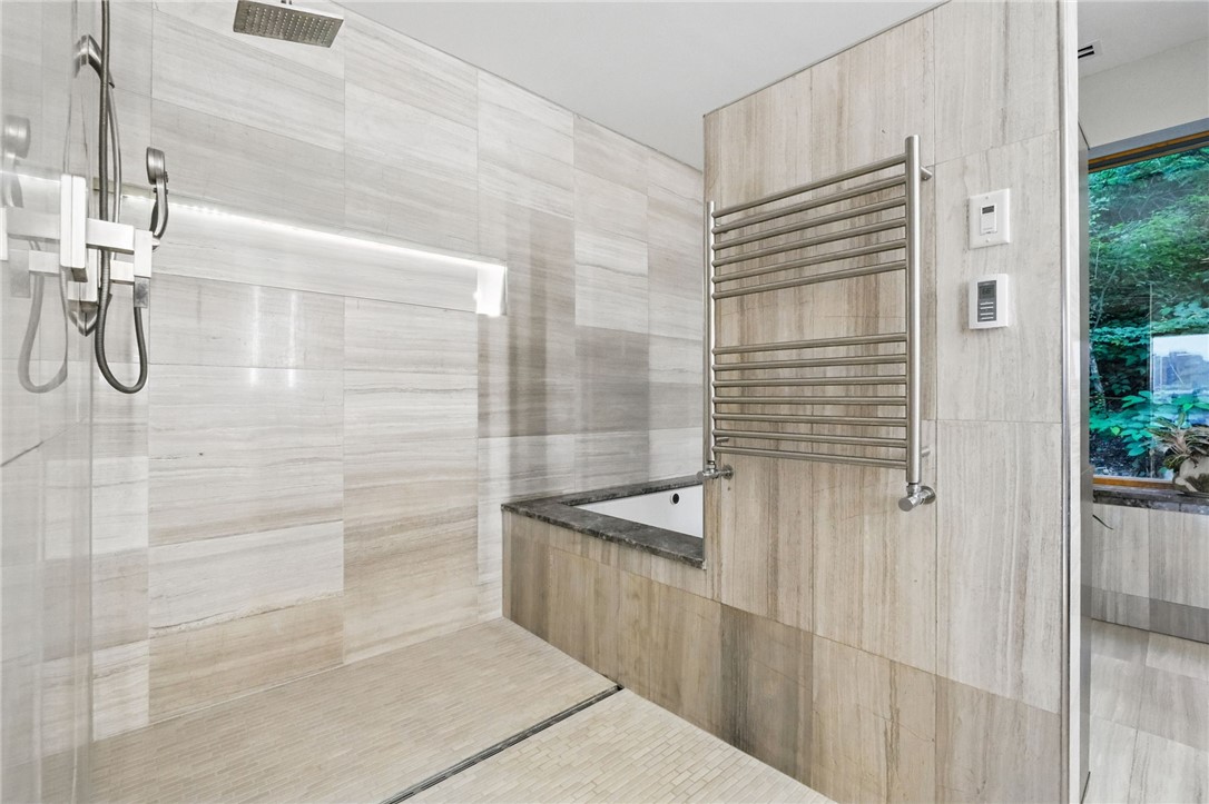 14 WINDOM HILL PLACE