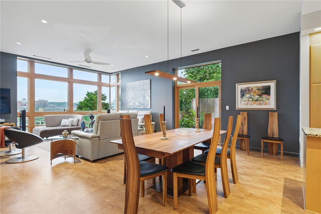 14 WINDOM HILL PLACE