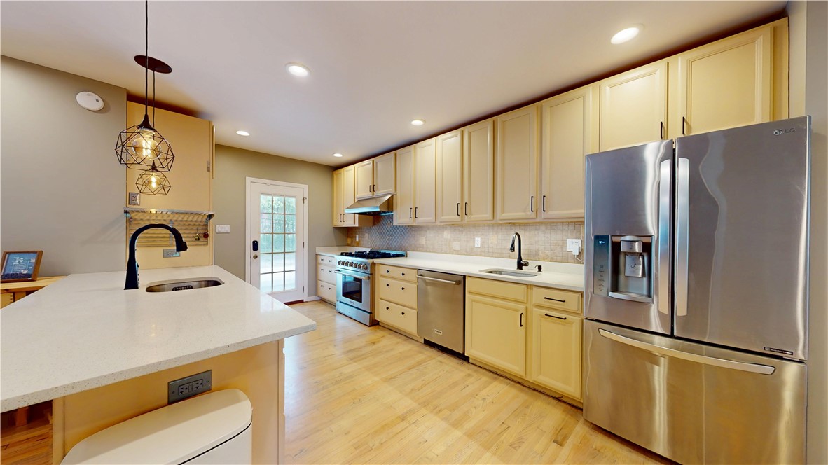 5445 Covode Pl