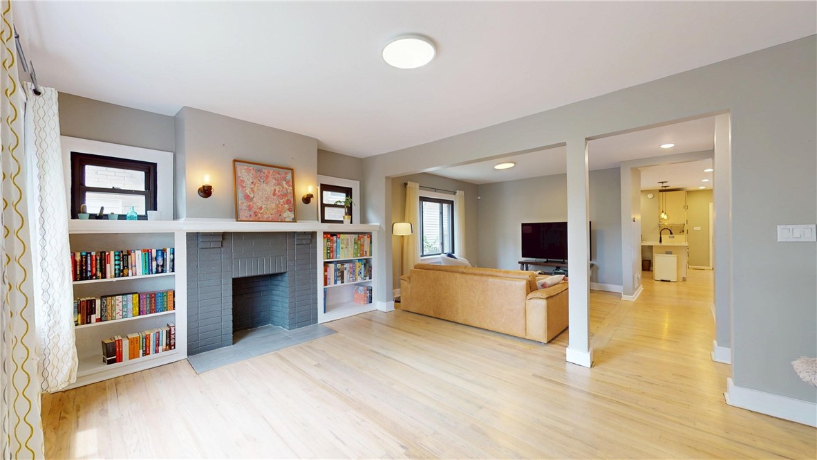 5445 Covode Pl