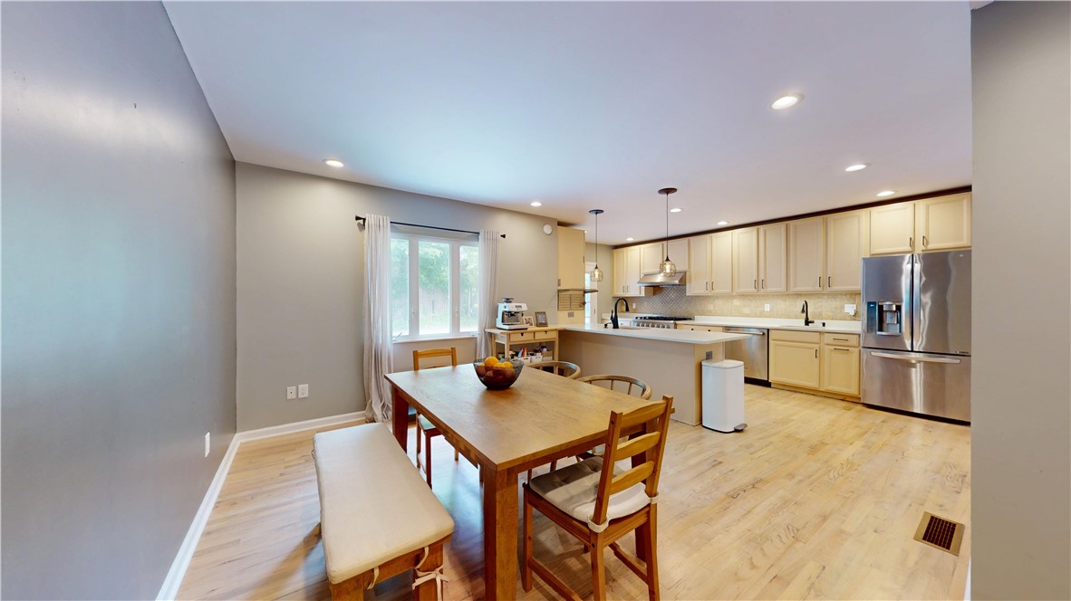 5445 Covode Pl