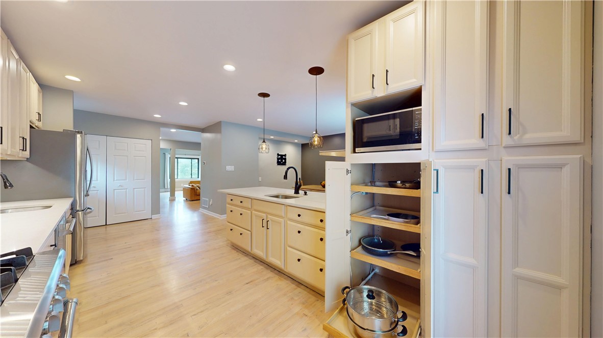 5445 Covode Pl