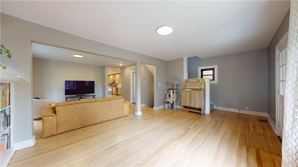 5445 Covode Pl