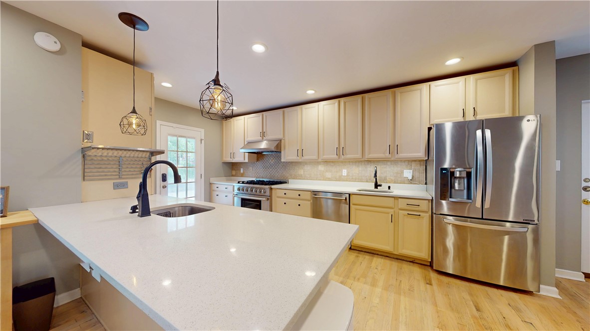 5445 Covode Pl