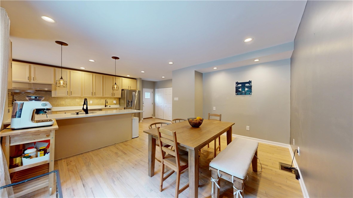 5445 Covode Pl