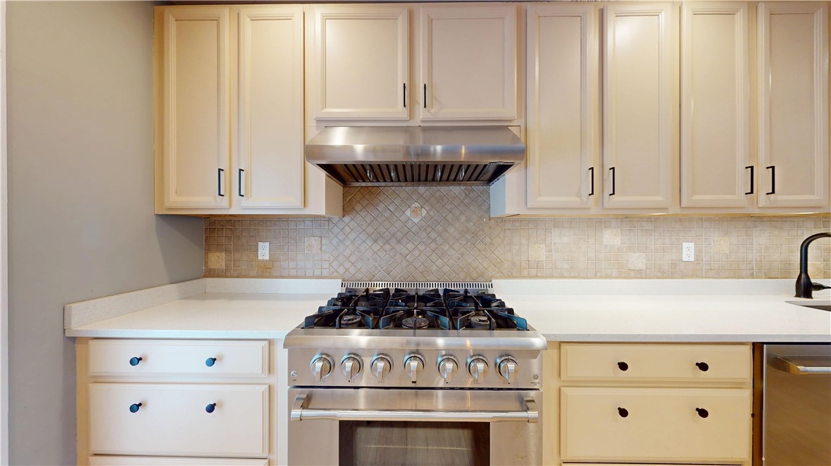 5445 Covode Pl