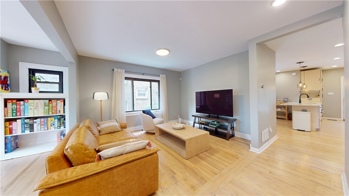 5445 Covode Pl