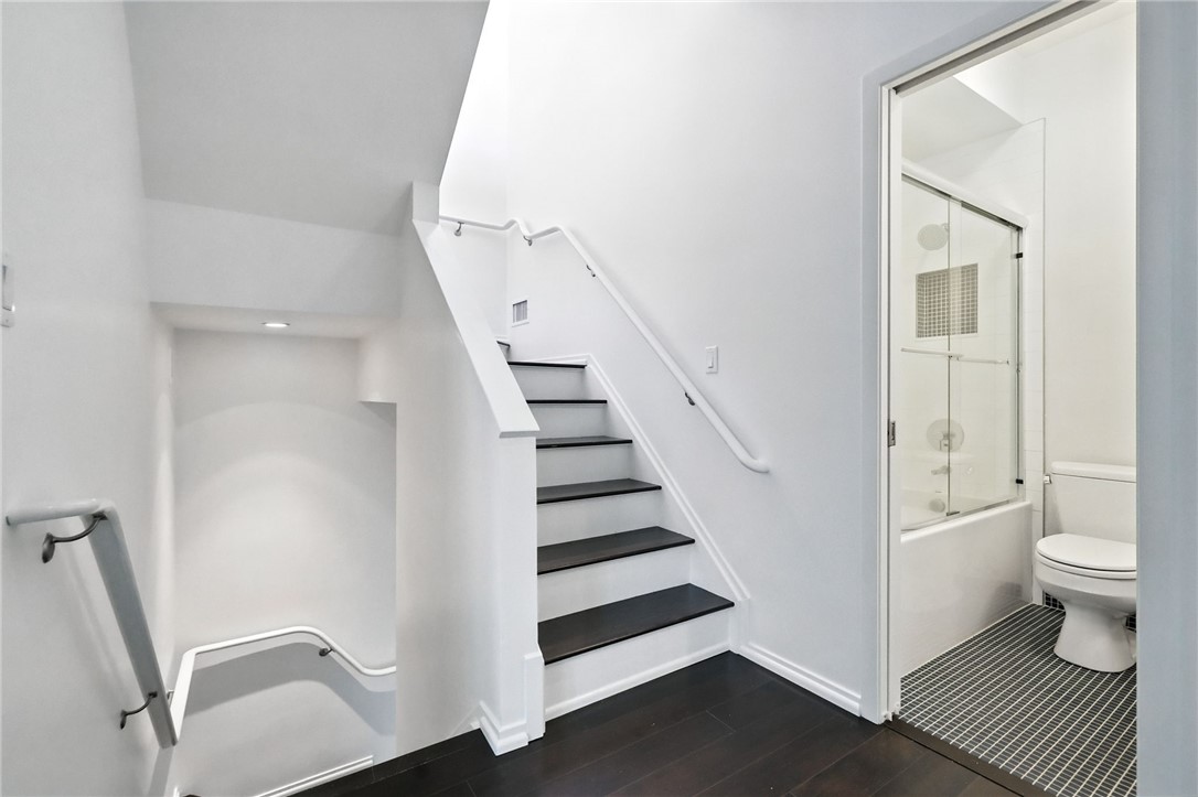 4700 Ellsworth Avenue 12