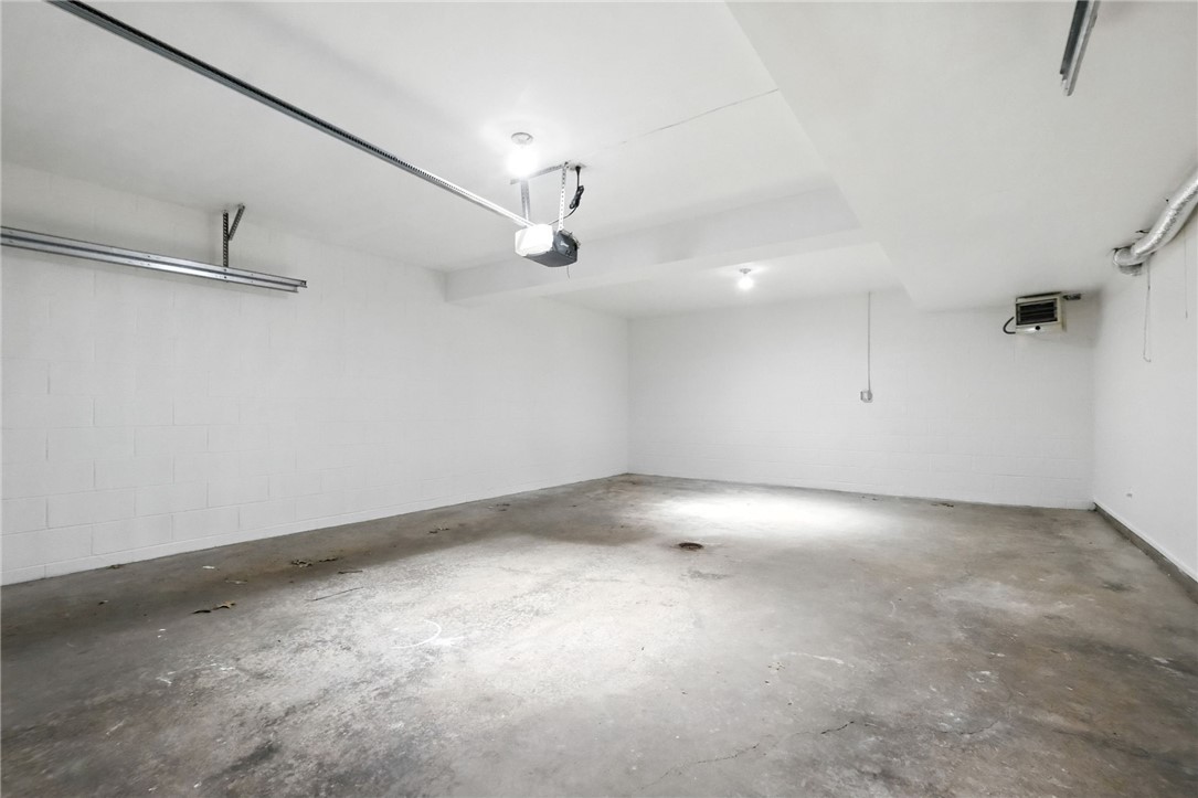 4700 Ellsworth Avenue 12