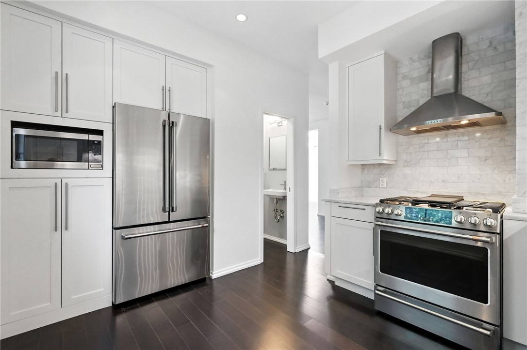 4700 Ellsworth Avenue 12