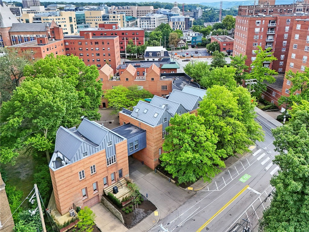 4700 Ellsworth Avenue 12