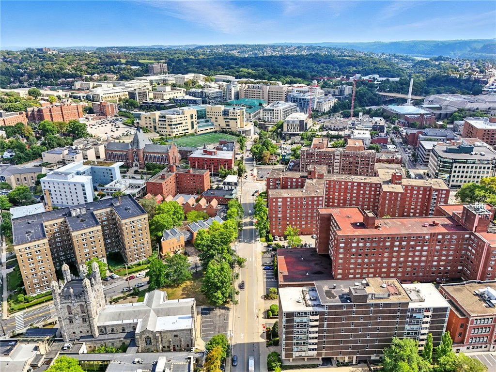 4700 Ellsworth Avenue 12