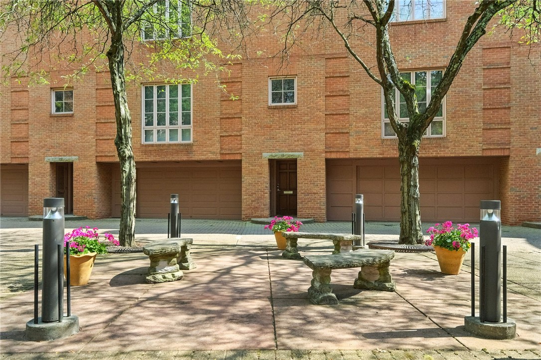 4700 Ellsworth Avenue 12