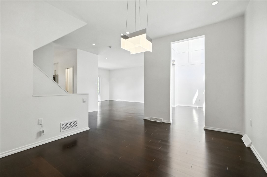 4700 Ellsworth Avenue 12