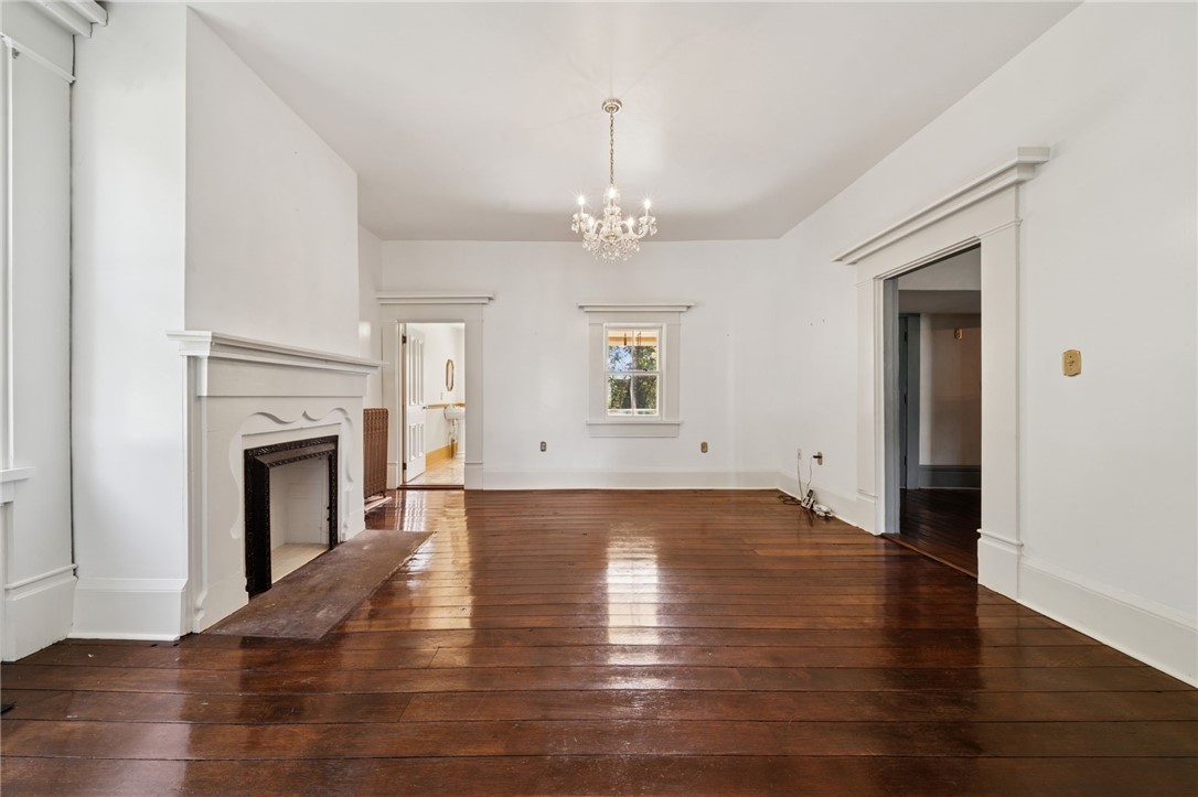 352 Campbell Dr