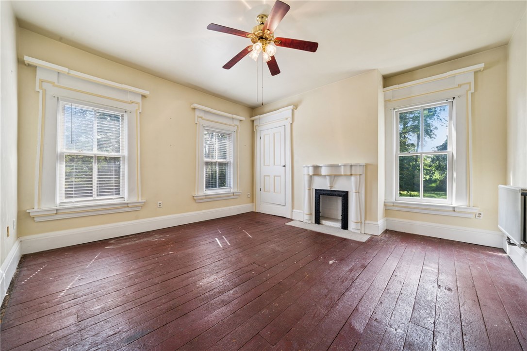 352 Campbell Dr