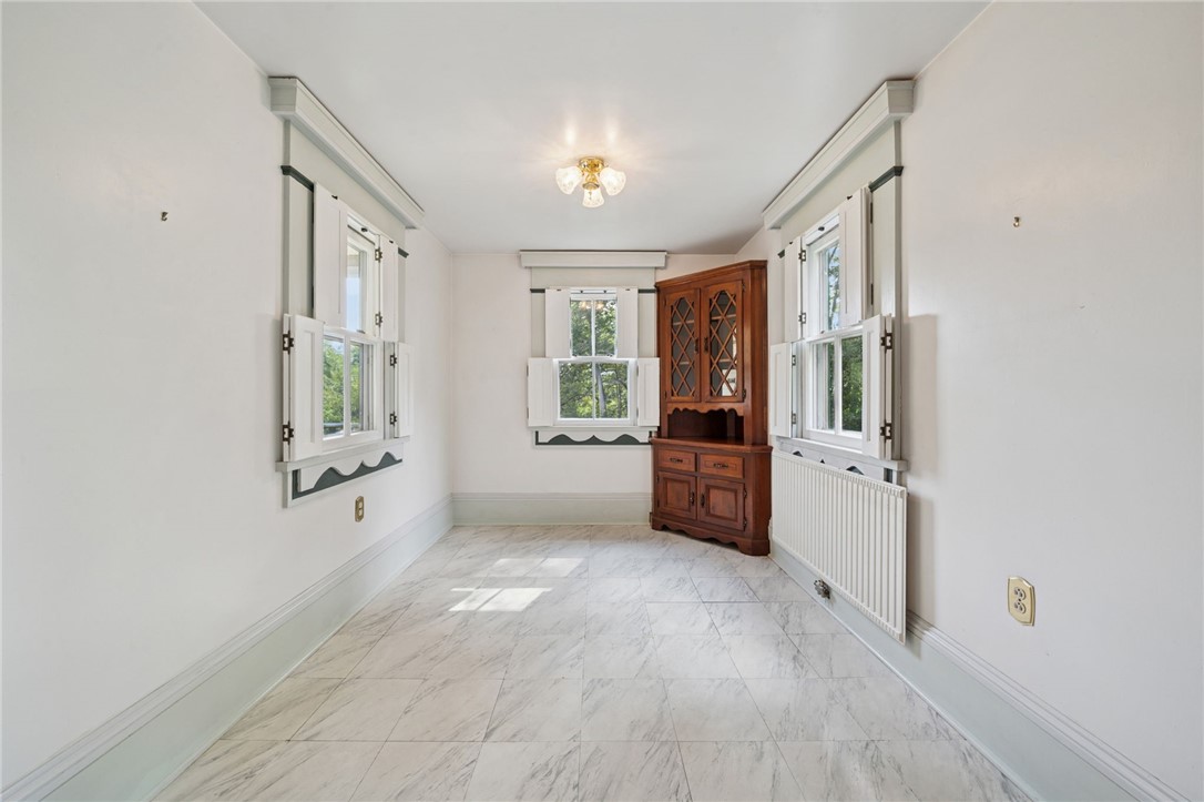 352 Campbell Dr