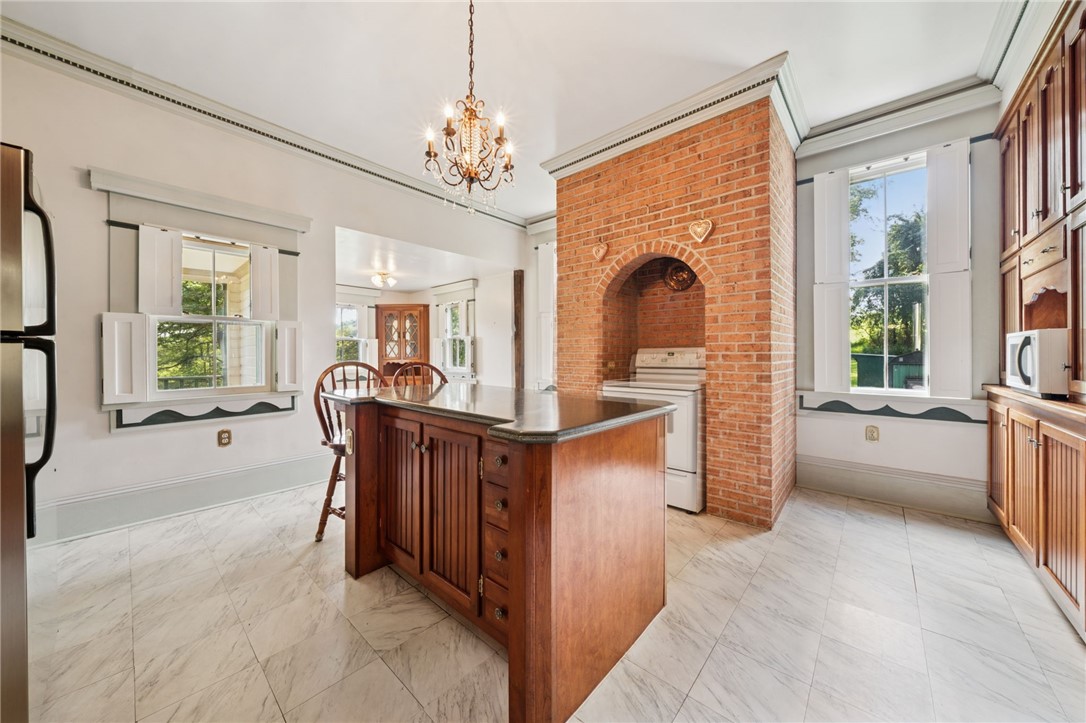 352 Campbell Dr