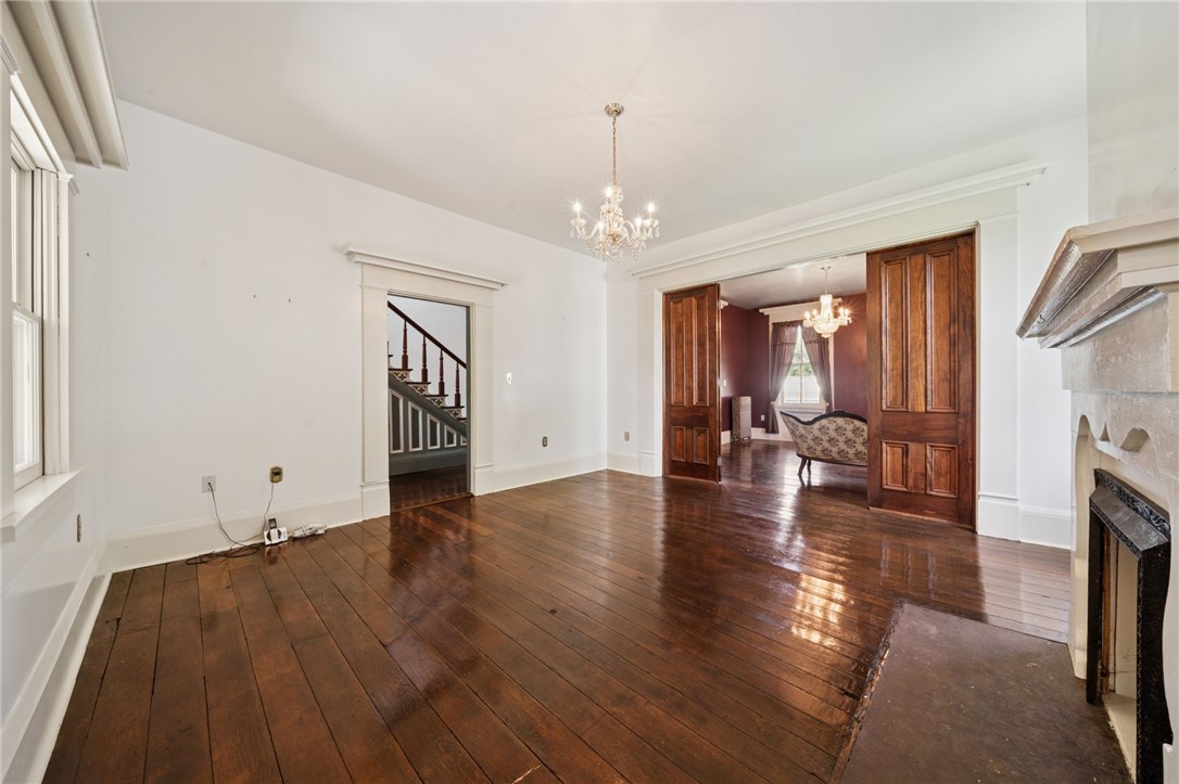 352 Campbell Dr