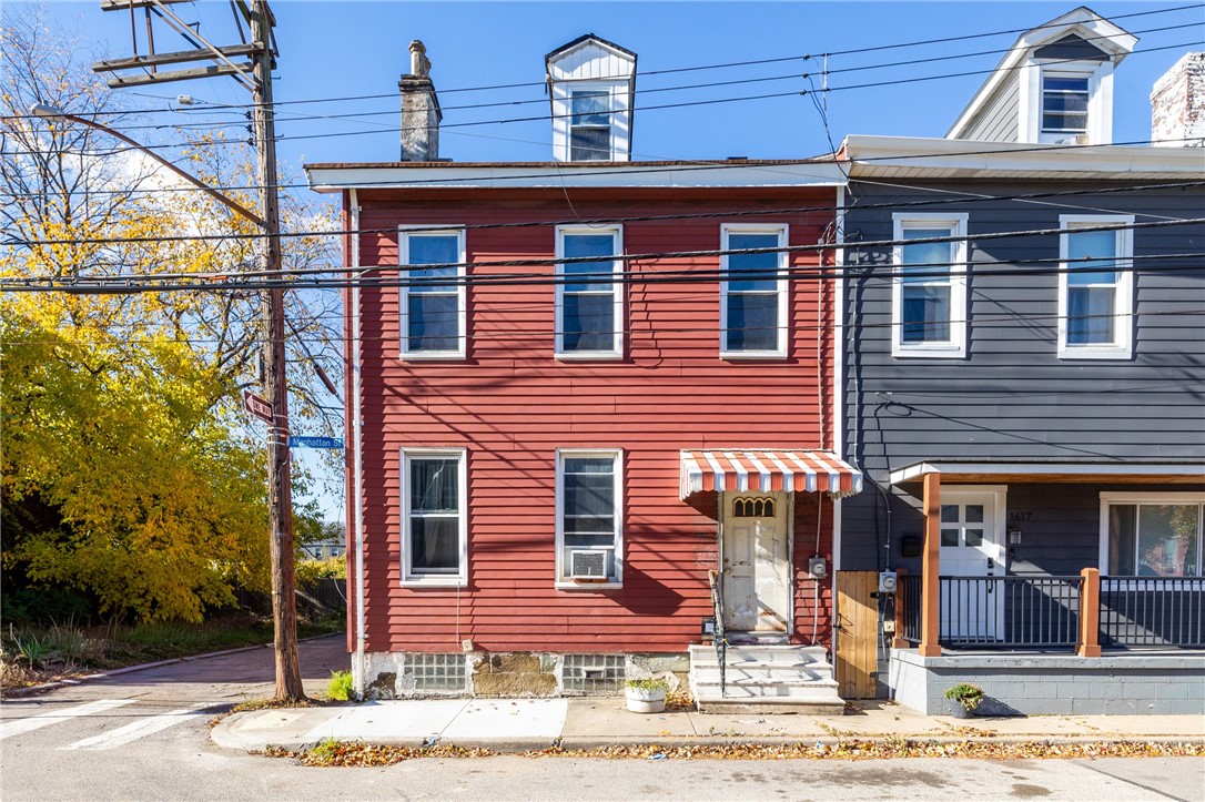 1615 MANHATTAN STREET