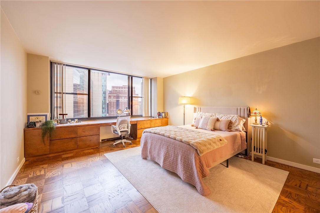 112 WASHINGTON PLACE 11C