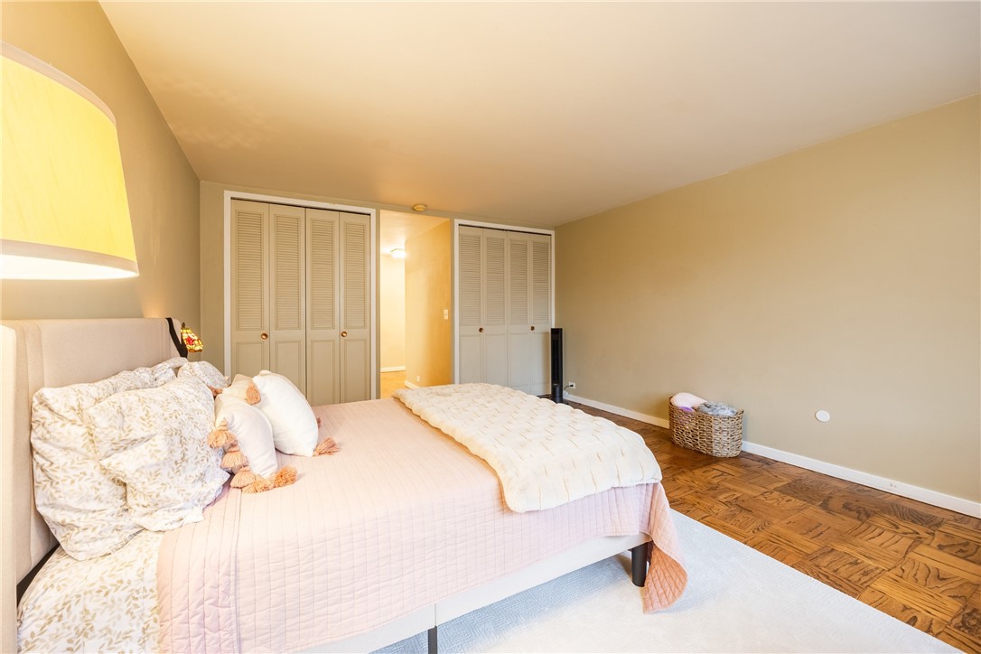 112 WASHINGTON PLACE 11C