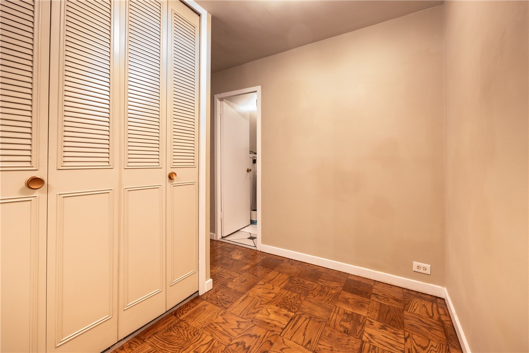 112 WASHINGTON PLACE 11C