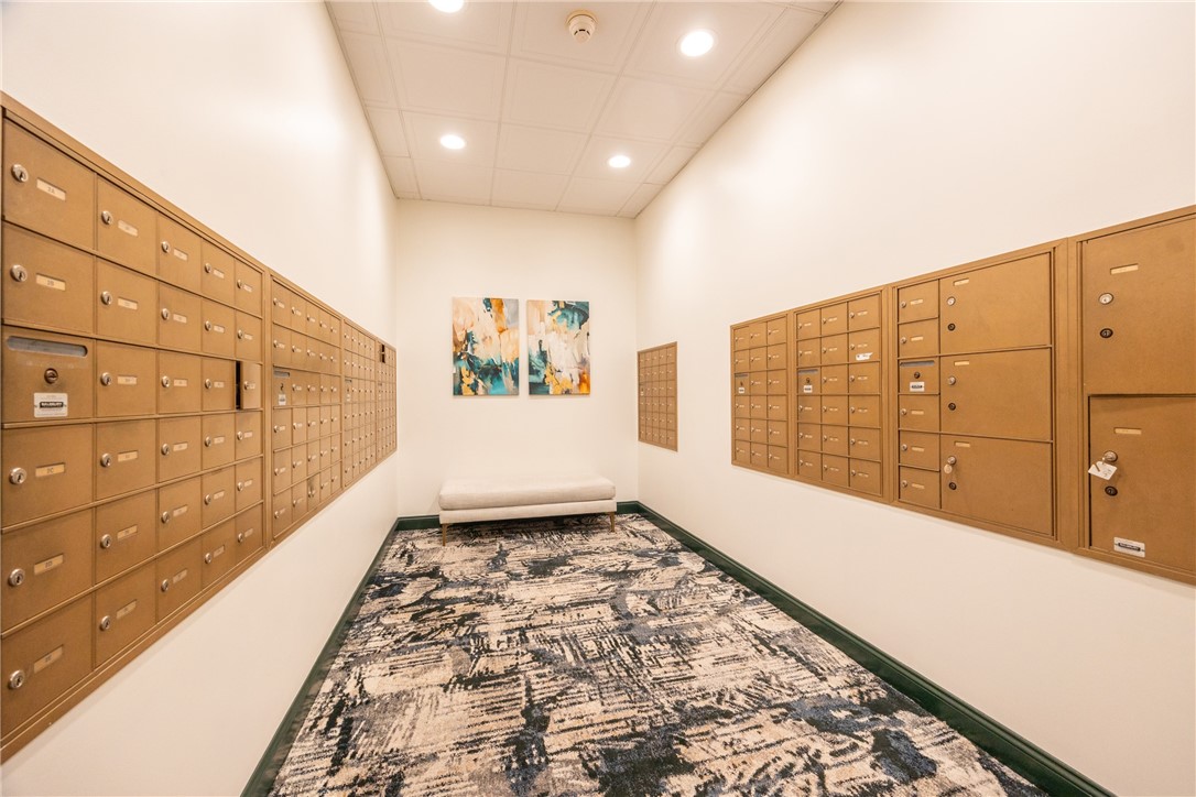 112 WASHINGTON PLACE 11C