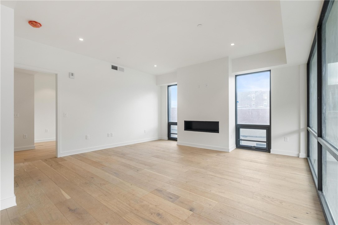 2330 Penn Ave 203
