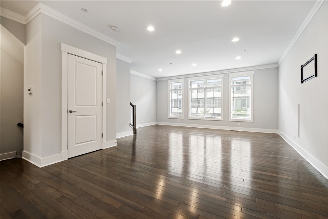 1726 WATERFRONT PLACE