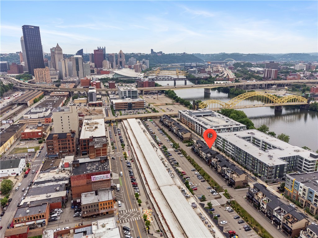 1726 WATERFRONT PLACE