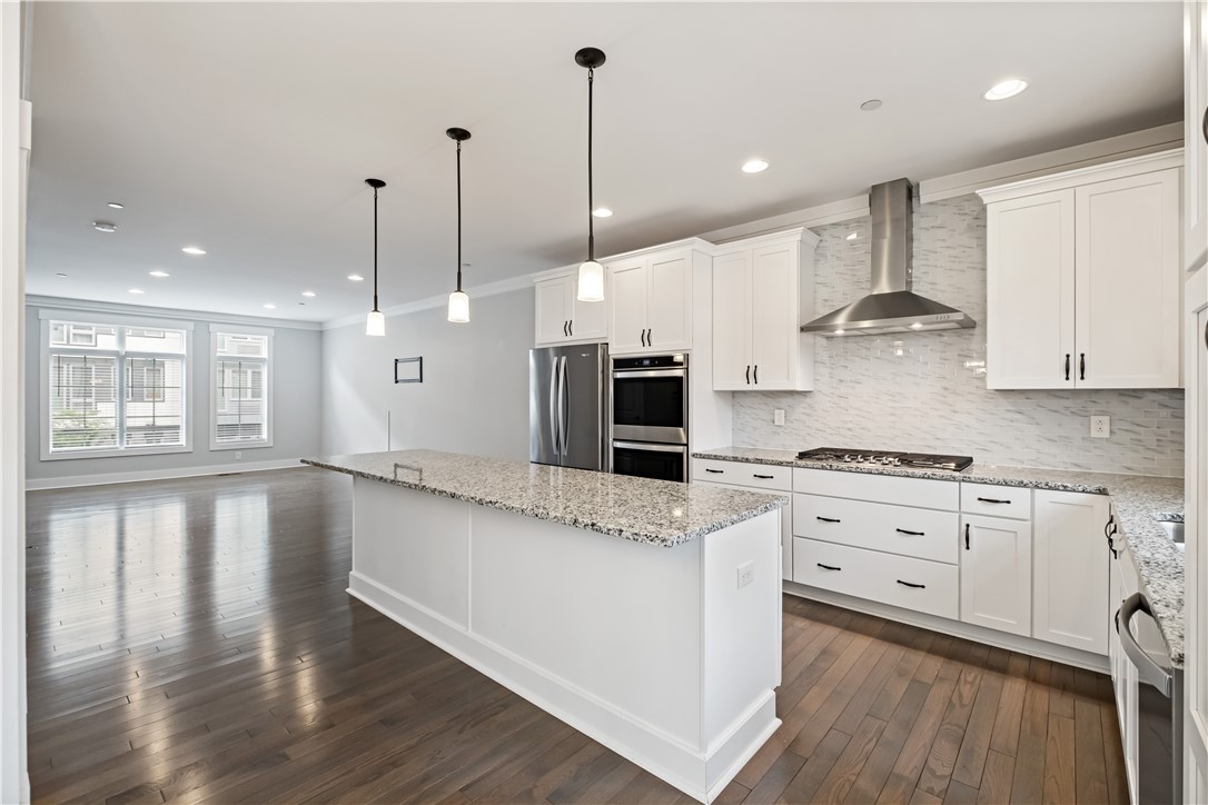 1726 WATERFRONT PLACE