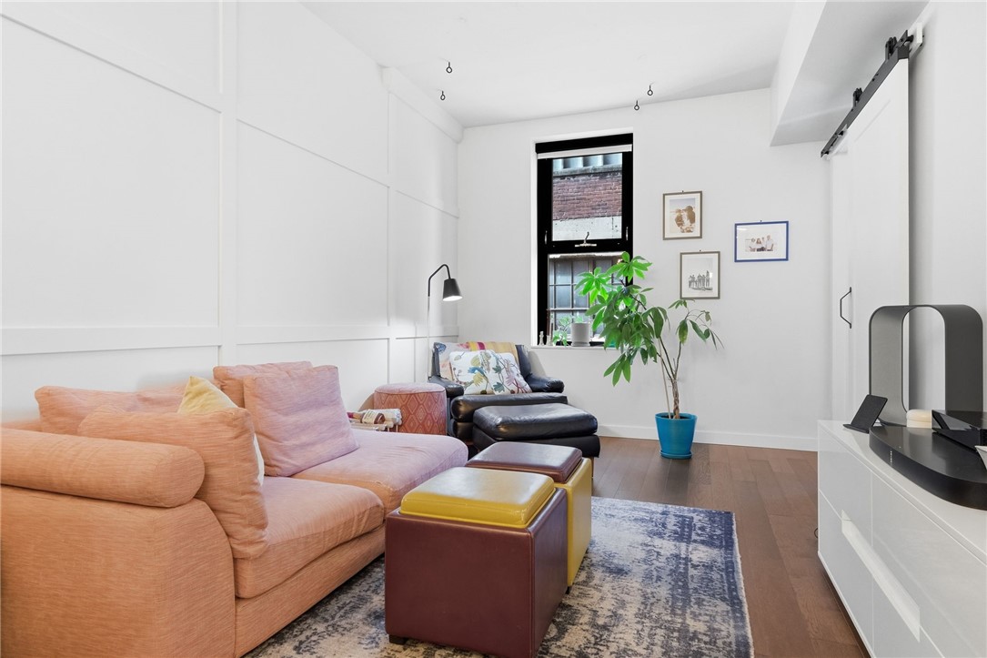 2545 PENN AVE 306