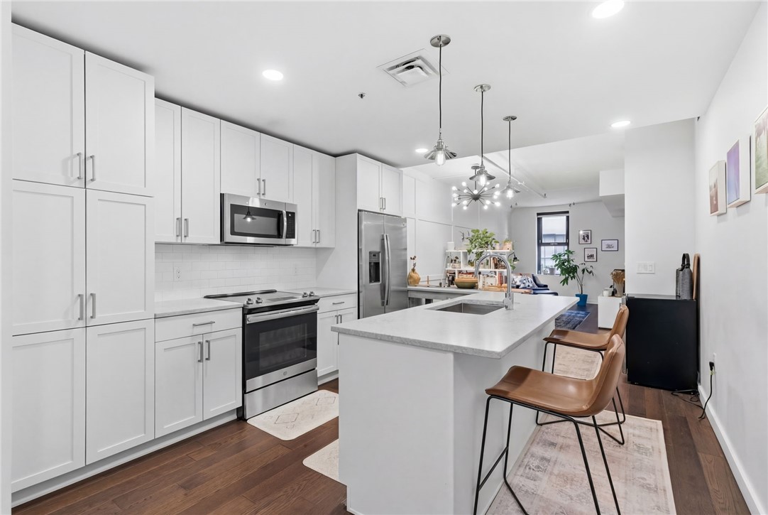 2545 PENN AVE 306