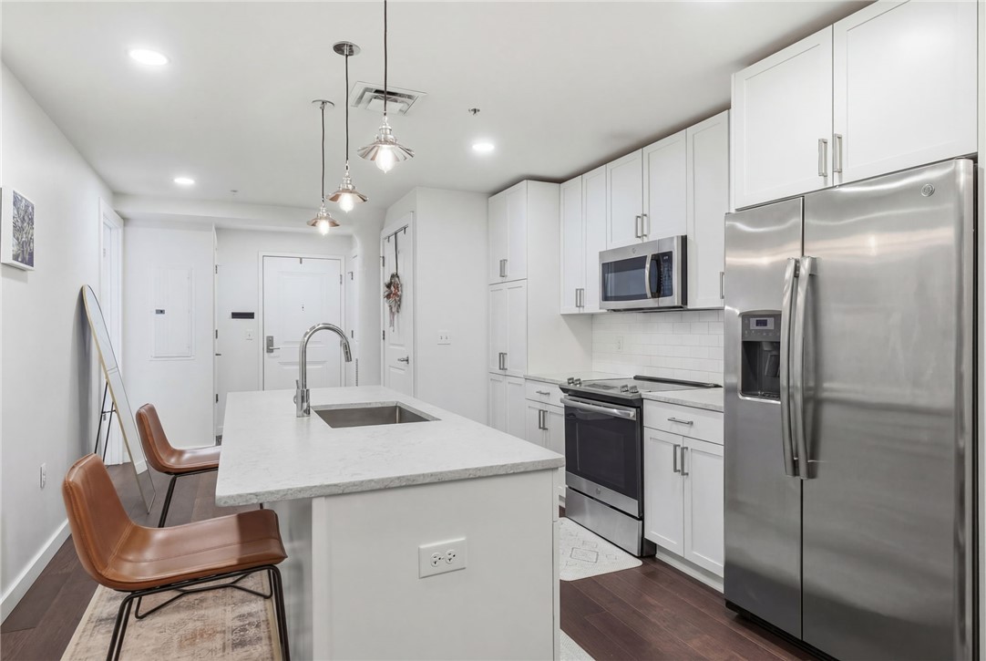 2545 PENN AVE 306