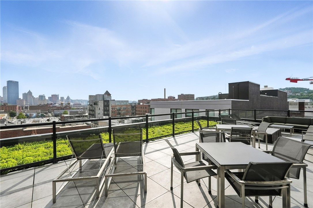 2545 PENN AVE 306