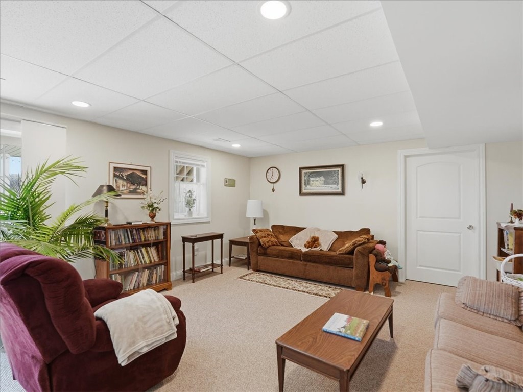 2 STONEGATE DRIVE