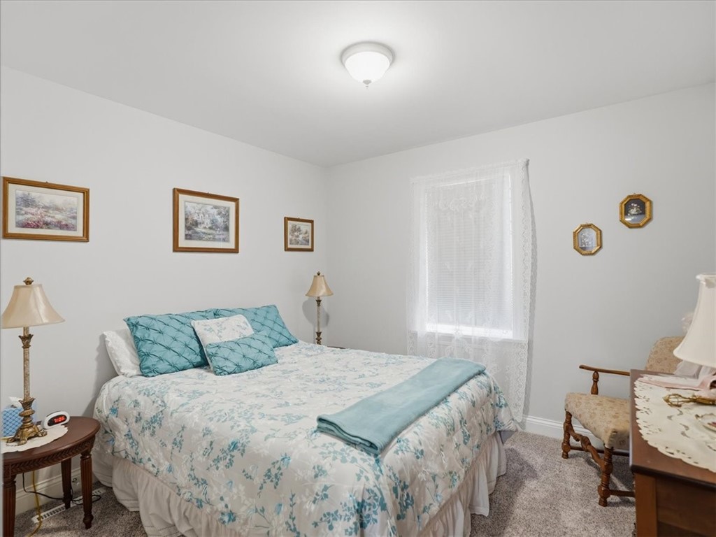 2 STONEGATE DRIVE