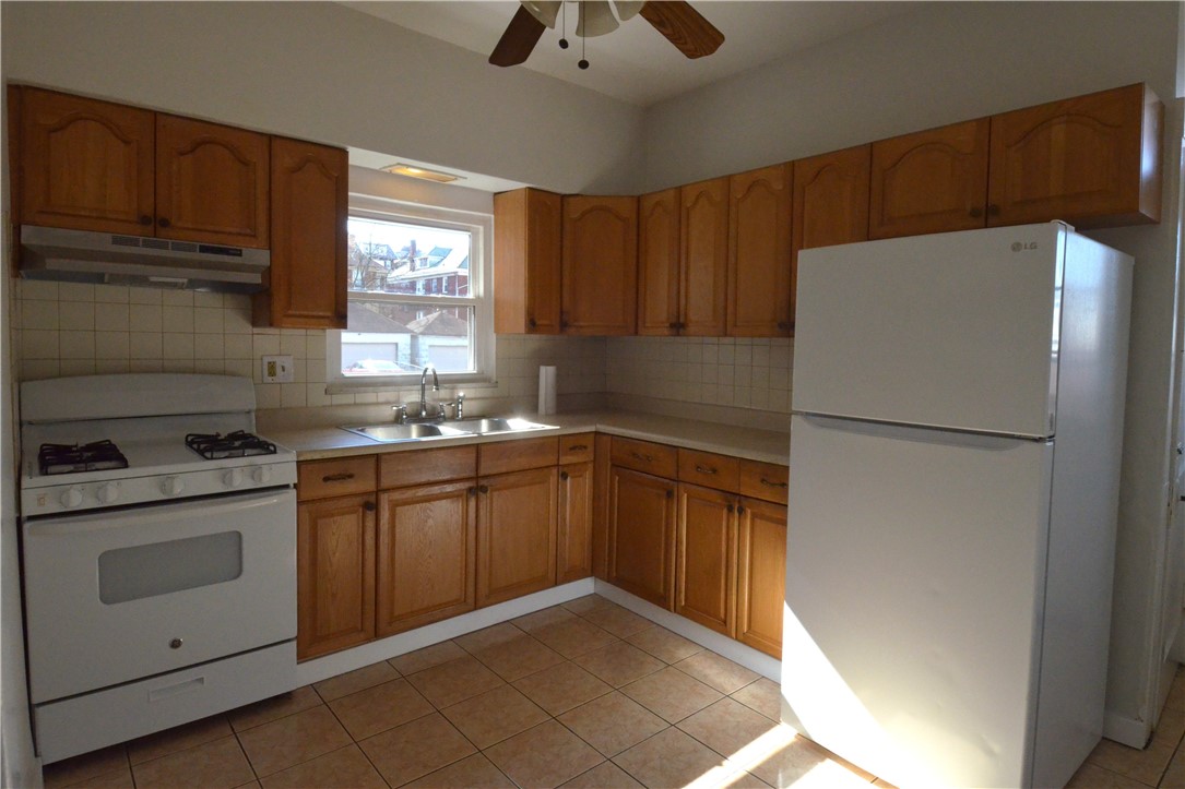 1669 New Haven Ave