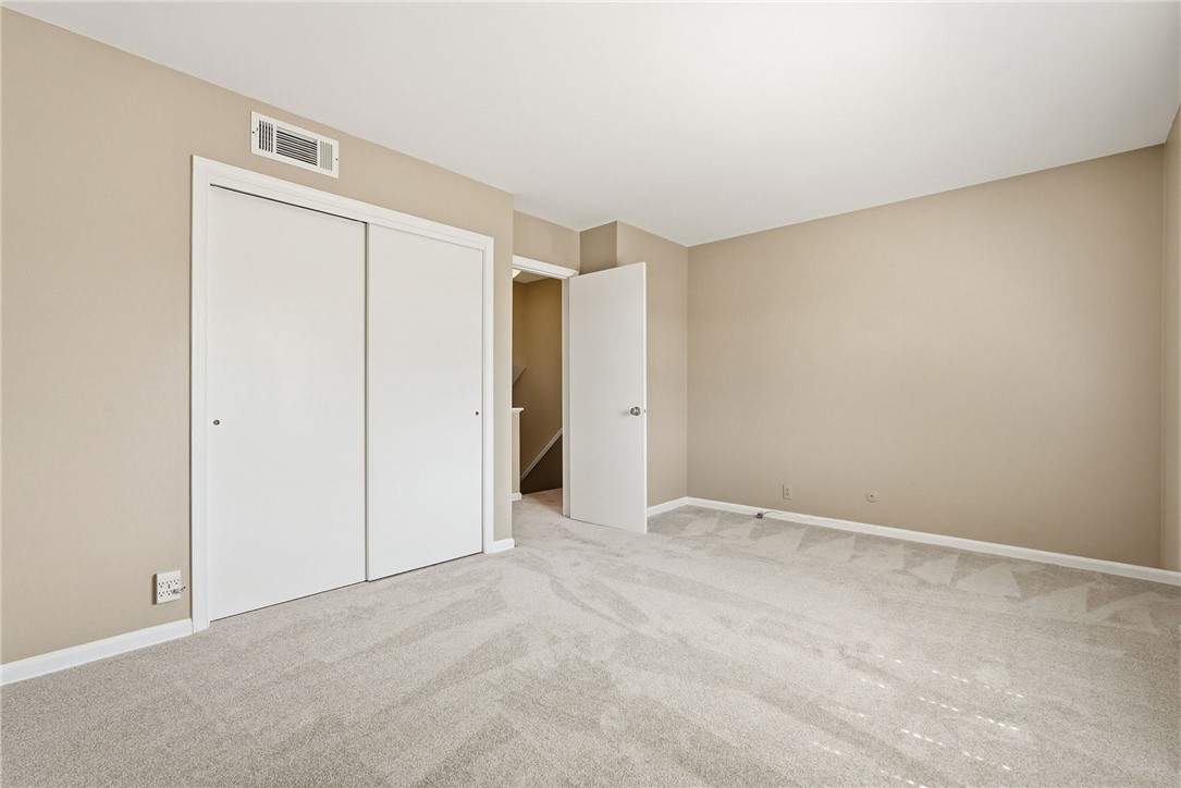 100 Jamestown Court