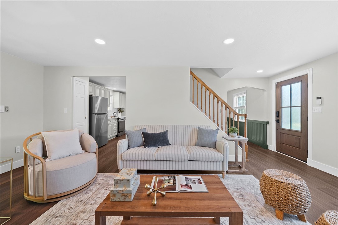 5669 Valleyview Dr