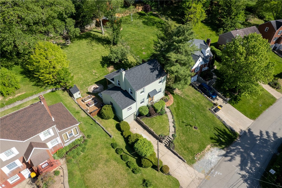 5669 Valleyview Dr