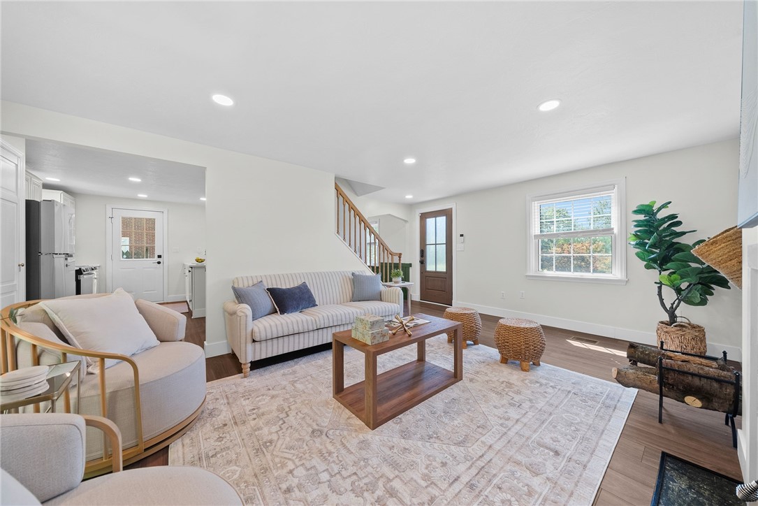 5669 Valleyview Dr