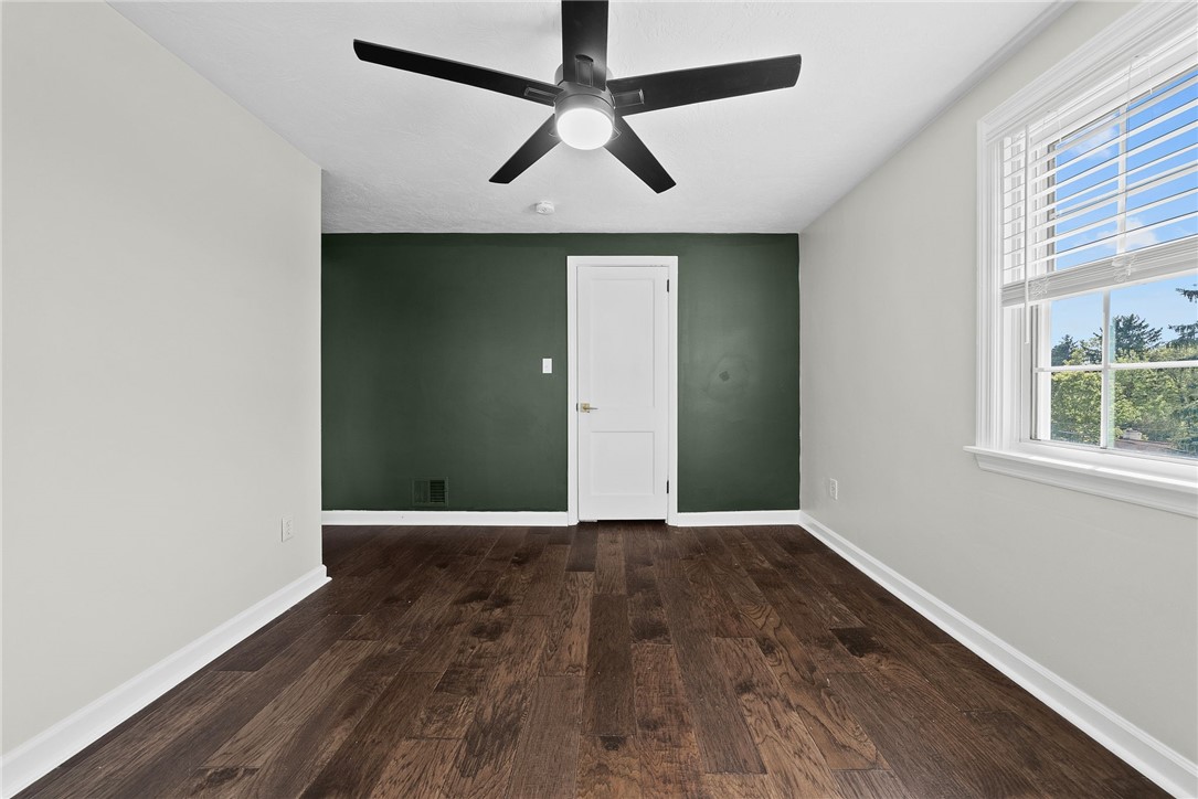 5669 Valleyview Dr