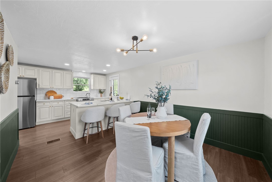 5669 Valleyview Dr