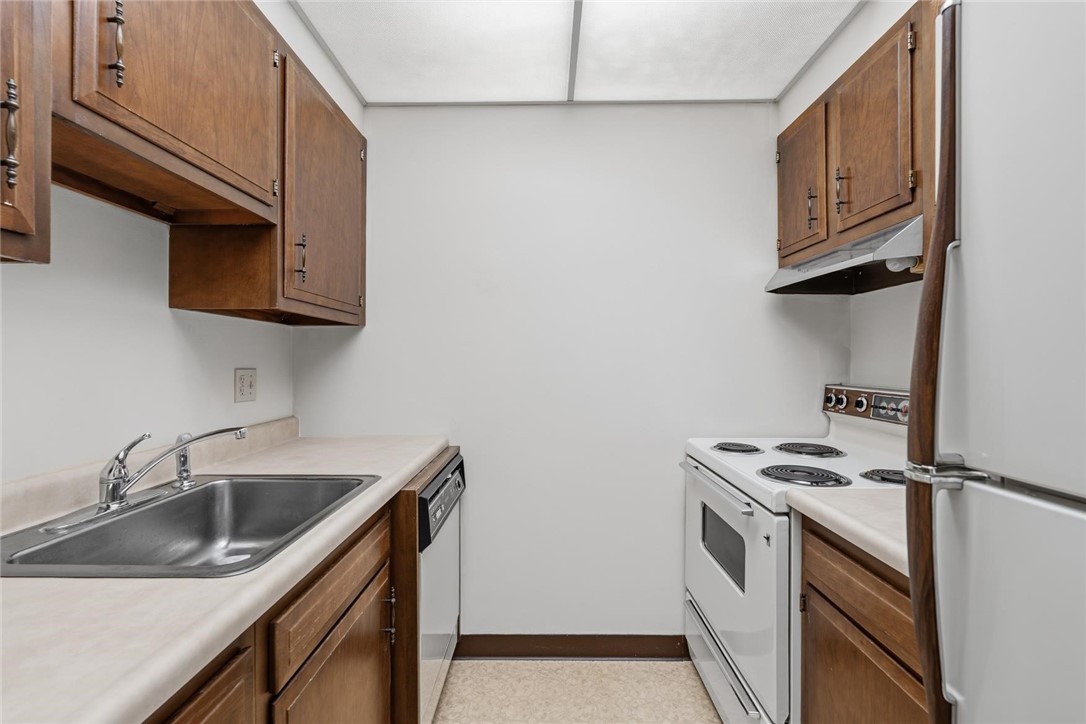 320 Fort Duquesne Blvd 4G
